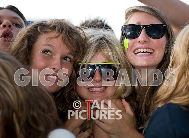 J_Live_Atmosphere-7 - JERSEY LIVE ATMOSPHERE 2008