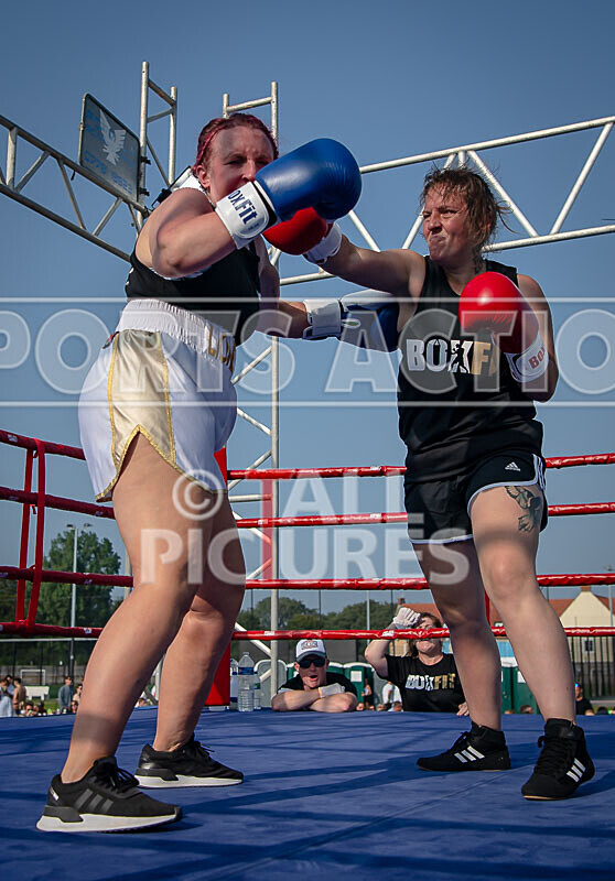 BOUT 5 - Emma -the Mentalist- Martin v Katie -the Lioness- Le Tissier- - BOUT 5 - Emma 'the Mentalist' Martin v Katie 'the Lioness' Le Tissier