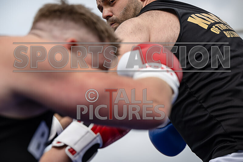 BOUT 2- Dave Tornado Taylor v Marvin Le Marvellous Odillard-25 - BOUT 2- Dave 'Tornado' Taylor v Marvin 'Le Marvellous' Odillard