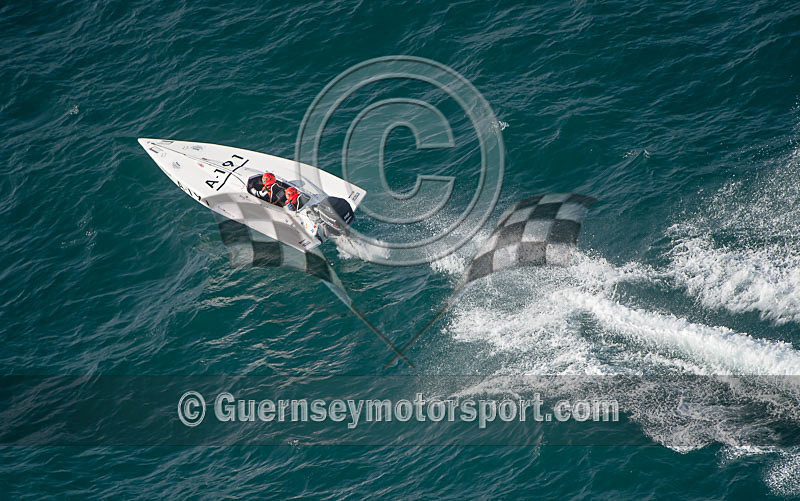 Worlds Powerboats_2014_Race-1-350 - UIM CLASS 3A & 3B WORLD OFFSHORE CHAMPIONSHIP_RACE-1