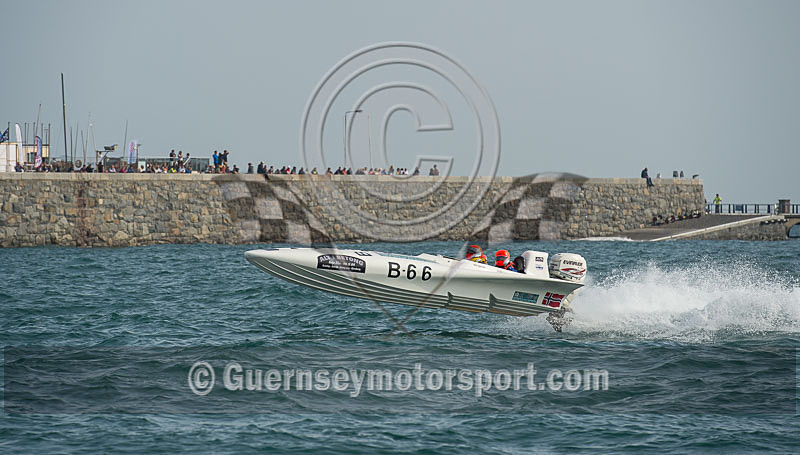 Worlds Powerboats_2014_Race-2-106 - UIM CLASS 3A & 3B WORLD OFFSHORE CHAMPIONSHIP_RACE-2