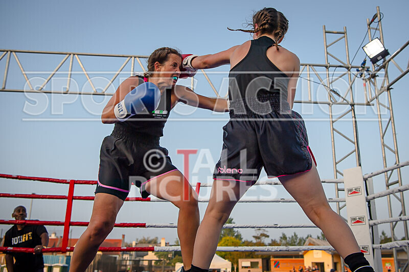 BOUT 13 - Jo -the Hammer- Wheatley v Fran -the Force- Field-33 - BOUT 13 - Jo 'the Hammer' Wheatley v Fran 'the Force' Field