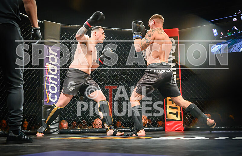 BOUT- 4 - Clayton Taylor v Alex Atkinson-22 - BOUT 4 - Clayton Taylor v Alex Atkinson