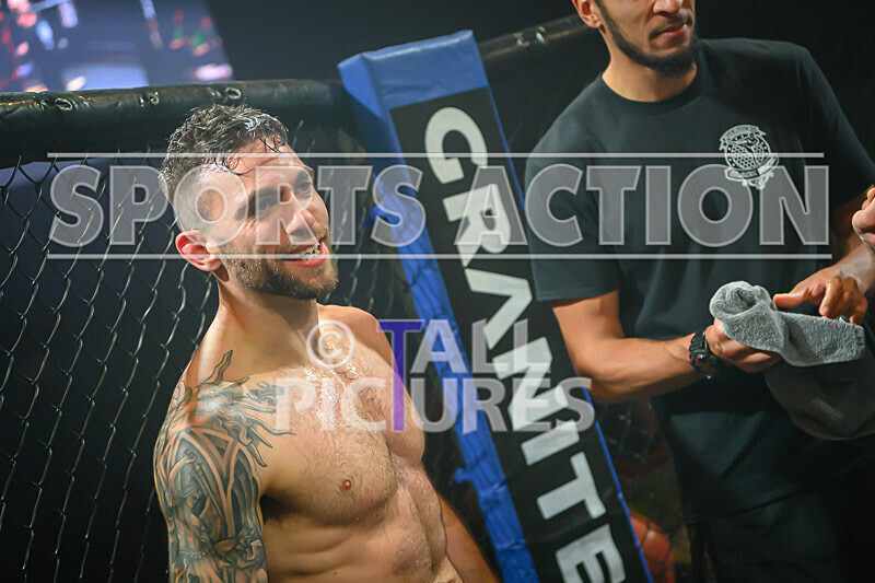 BOUT- 14 - Josh Ozanne v Pedro Fernandez-80 - BOUT 14 - Josh Ozanne v Pedro Fernandez