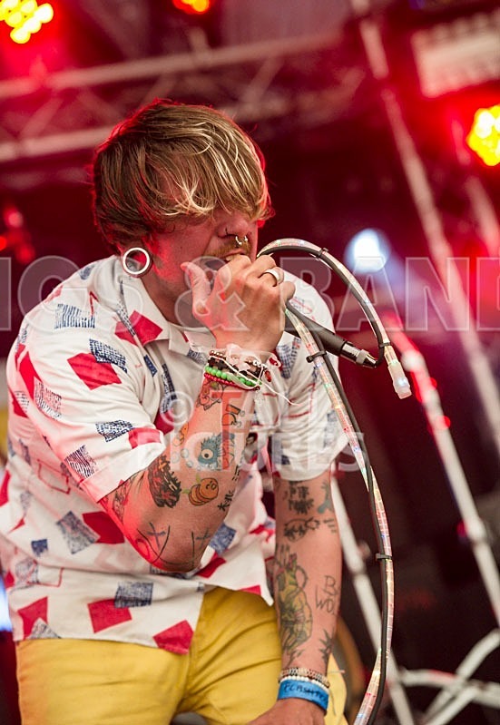 CoffeeShopKnifeFight-7 - COFFEESHOPKNIFEFIGHT