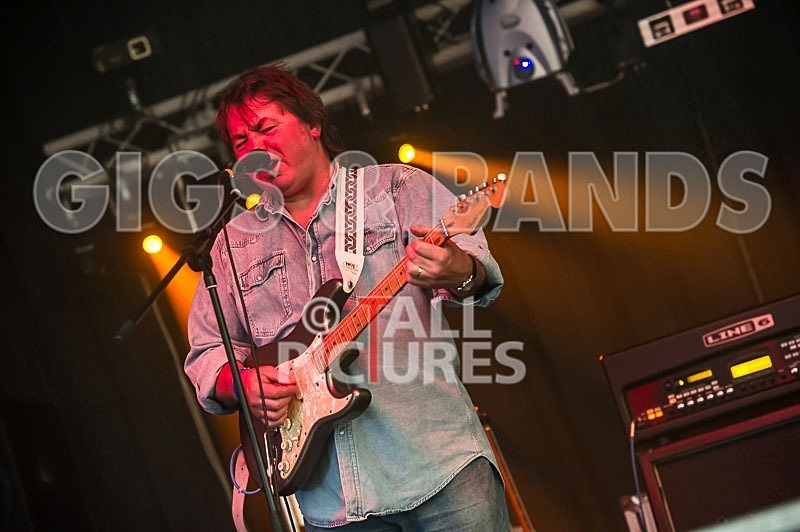 No Paparazzi-100 - NO PAPARAZZI