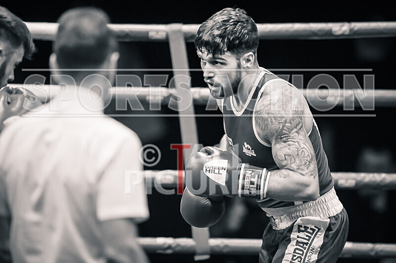 Bout 20_Chris Sumner v Keiran Bailey-1-30 - Bout 20_Chris Sumner v Keiran Bailey