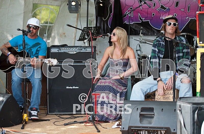 VEF Beach Life 2011-17 - BEACH LIFE 2011