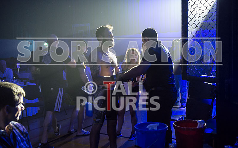 Chris Martin v Luke Riley-3 - BOUT 13