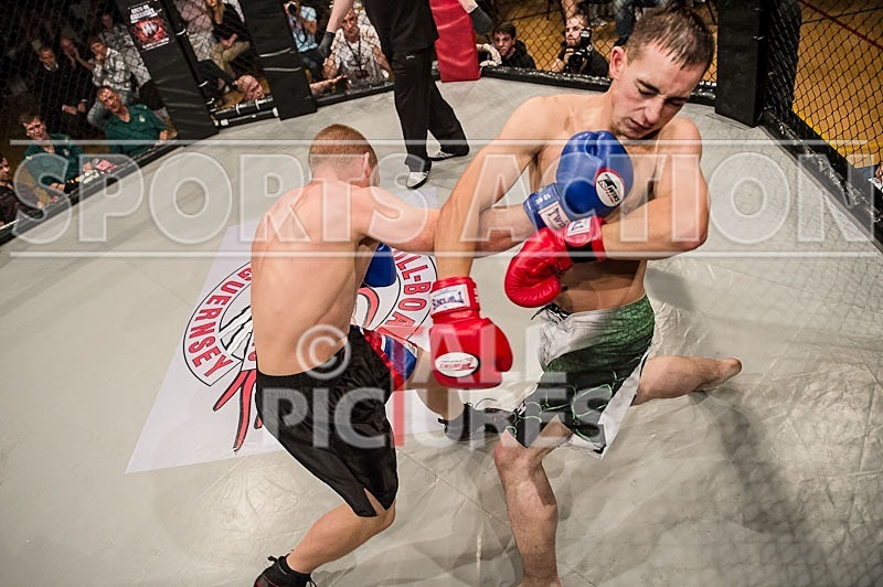 Cage Fighting_2012_Bout 2-10 - BOUT-2
