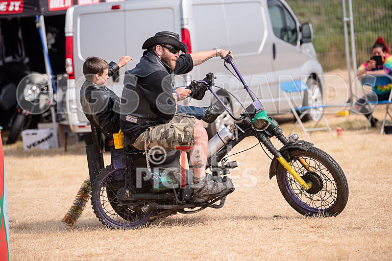 Games  Chilli  Trikes-71 - NEVER A DULL MOMENT AT CHAOS....