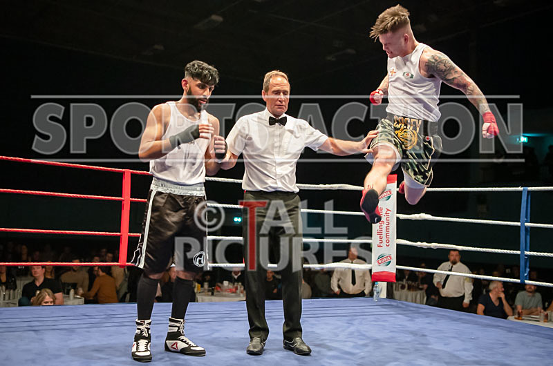 BOUT- 20 - Casey De La Mare v Amar Kayani-29 - BOUT-20 - Casey De La Mare v Amar Kayani