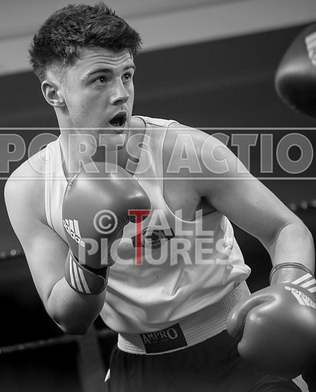 BOUT-9_Chris Summer v Luke Willis-6 - BOUT 9_Chris Summer v Luke Willis