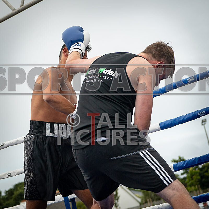 BOUT 12- Tyler the Lion Quintels v Phil Knock Knock Kiddy-16 - BOUT 12- Tyler 'the Lion' Quintels v Phil 'Knock Knock' Kiddy