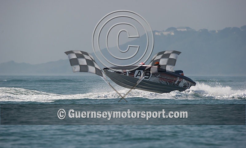 Powerboat_2011_Round-1-32 - ROUND-1 NORTH BEACH OUTER