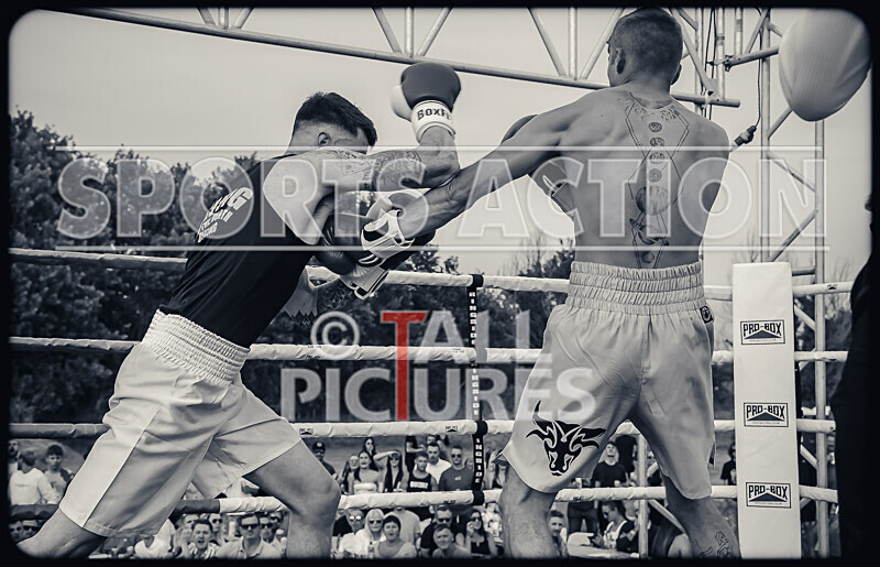 BOUT 11 - Raging Bull Jay Rive v Reece the Bomber Blondel-65 - BOUT 11 - 'Raging Bull' Jay Rive v Reece 'the Bomber' Blondel