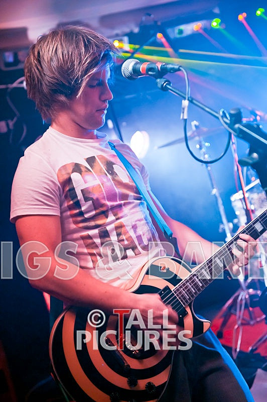 2 Minutes 2 Late-110 - 2 MINUTES 2 LATE