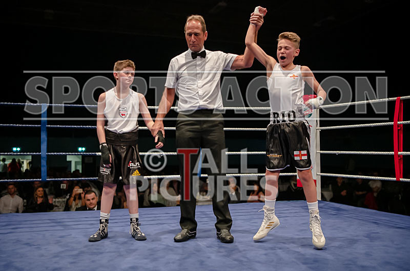 BOUT-5 - Rio Gaudion v Harry Manley-27 - BOUT-5 - Rio Gaudion v Harry Manley