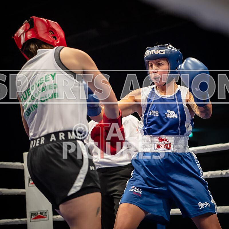 BOUT 6- Emma Martin v Stephanie Adlington-18 - BOUT 6: Emma Martin v Stephanie Adlington