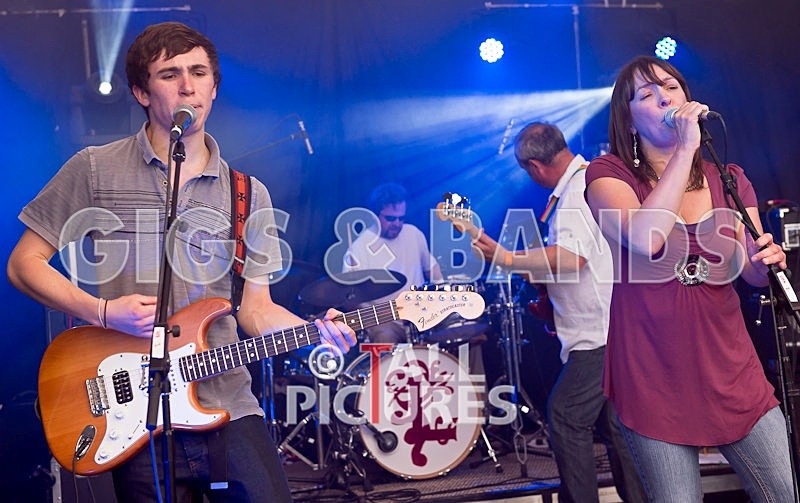 The Barlows-1 - THE BARLOWS