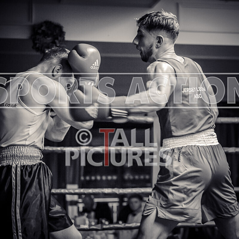 BOUT- 9_Daniel Du Four v Liam Collier-49 - BOUT- 9_Daniel Du Four v Liam Collier