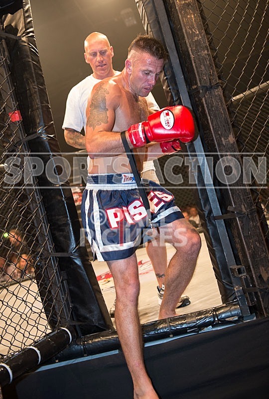 Cage Fighting_2012_Bout 6-28 - BOUT-6