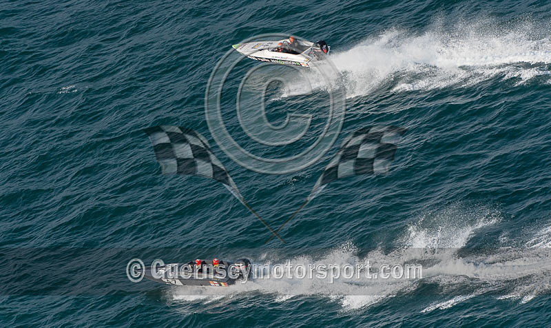 Worlds Powerboats_2014_Race-1-396 - UIM CLASS 3A & 3B WORLD OFFSHORE CHAMPIONSHIP_RACE-1