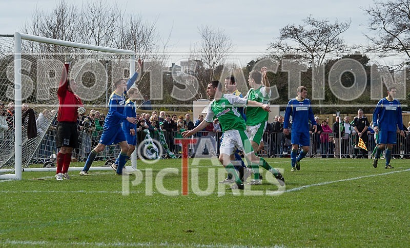 Guernsey FC v Raynes Park Vale-115 - GUERNSEY FC v RAYNES PARK VALE