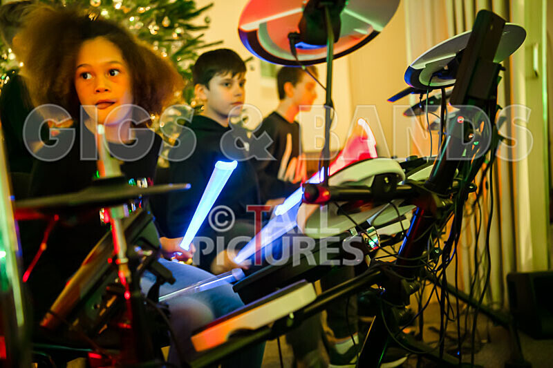 SoPM Christmas Concert 2019-12 - SCHOOL OF POPULAR MUSIC CHRISTMAS CONCERT 2019