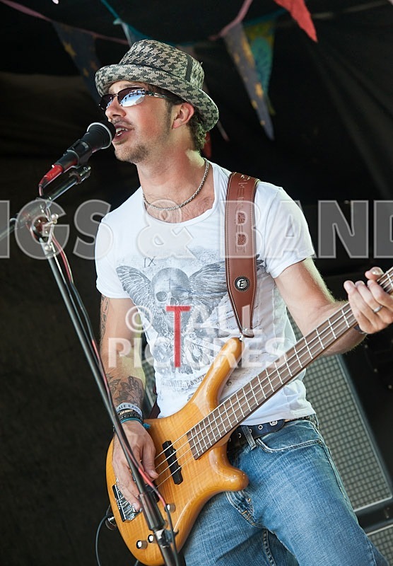 Hippie Picnic-8 - HIPPIE PICNIC