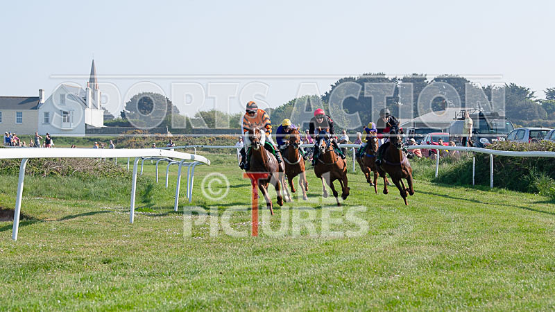 Guernsey Race Club Horse Racing 2018-28 - GUERNSEY RACE CLUB BANK HOLIDAY 2018