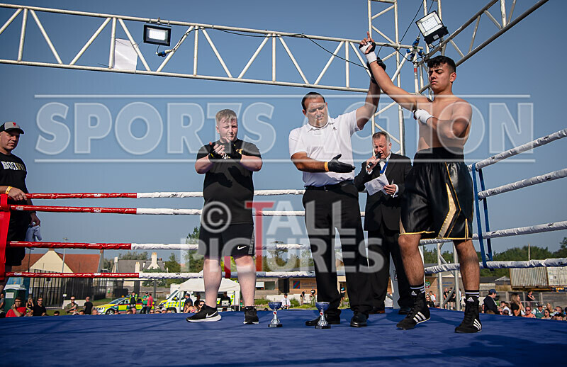 BOUT 6 - Tony -Foxey- Fox v Tyler -the Lion- Quintels-37 - BOUT 6 - Tony 'Foxey' Fox v Tyler 'the Lion' Quintels