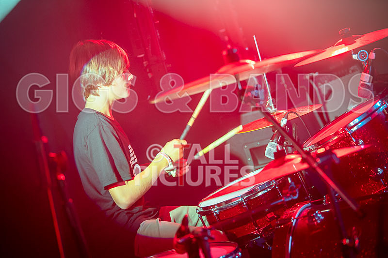 Motionless-20 - MOTIONLESS