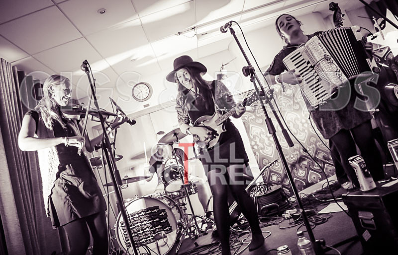 The Cor Damme Lars-41 - THE PEACE TENT STAGE