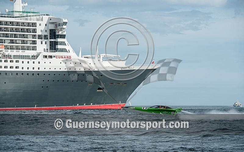 Powerboat Racing_04-08-2013-10 - RACE-9 NORTH BEACH OUTER