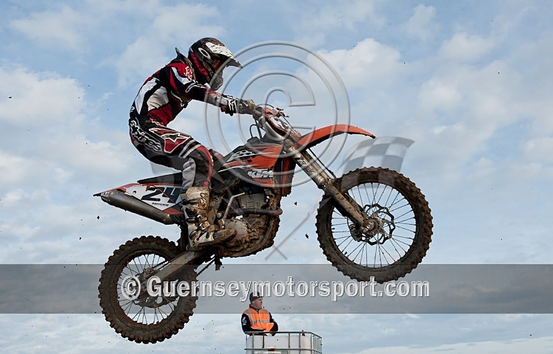 Moto-X_12-11-11-32 - MOTO-X_12-11-2011