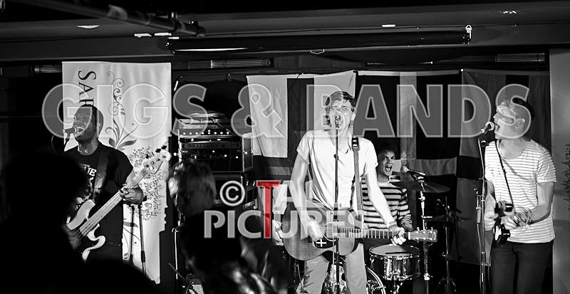 Crowns-35 - CROWNS