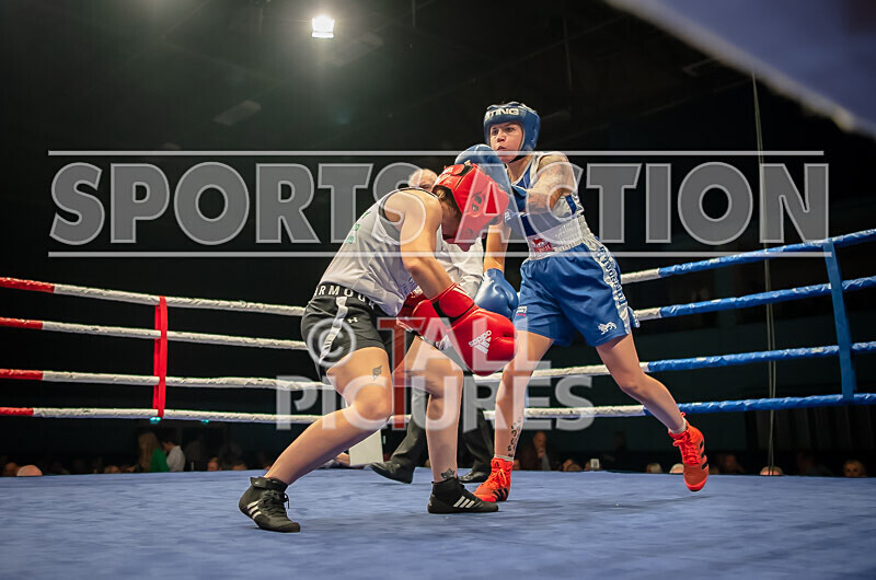 BOUT 6- Emma Martin v Stephanie Adlington-53 - BOUT 6: Emma Martin v Stephanie Adlington
