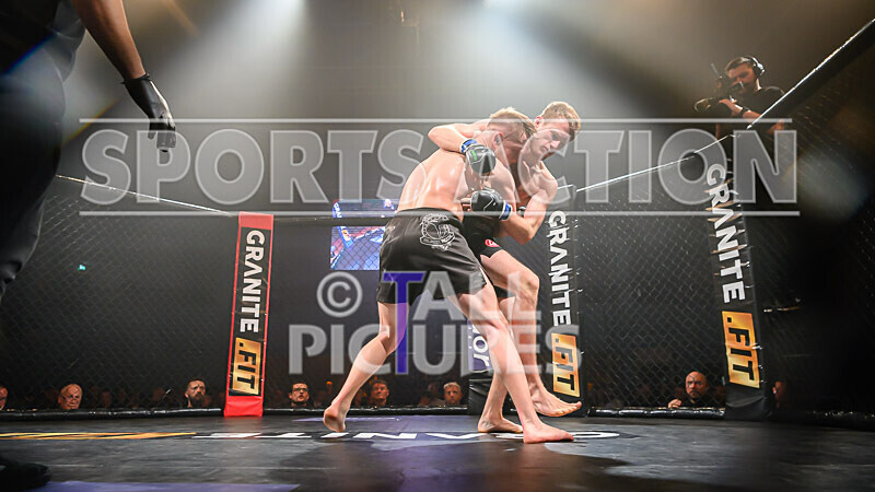 BOUT- 13 - Joe Graham v Sam Pearce-39 - BOUT 13 - Joe Graham v Sam Pearce