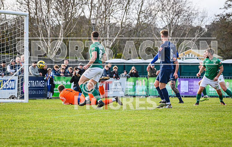 GFC v Binfield FC-82 - GFC v BINFIELD FC