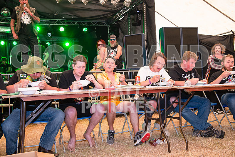 Games Chilli Trikes-4 - NEVER A DULL MOMENT AT CHAOS....