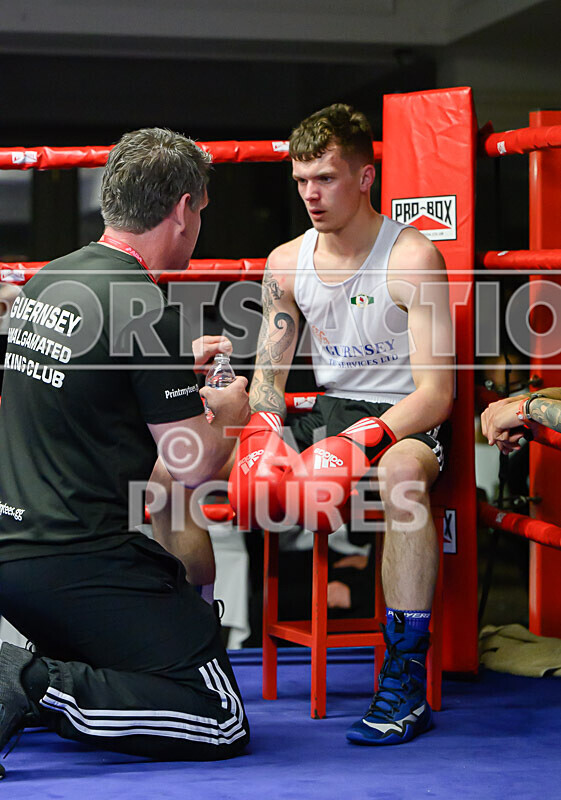 BOUT- 7 - Emile Prevel v Anthony Addison-6 - BOUT 7 - Emile Prevel v Anthony Addison
