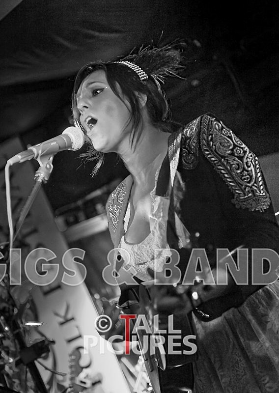 6 Day Riot-3 - 6 DAY RIOT