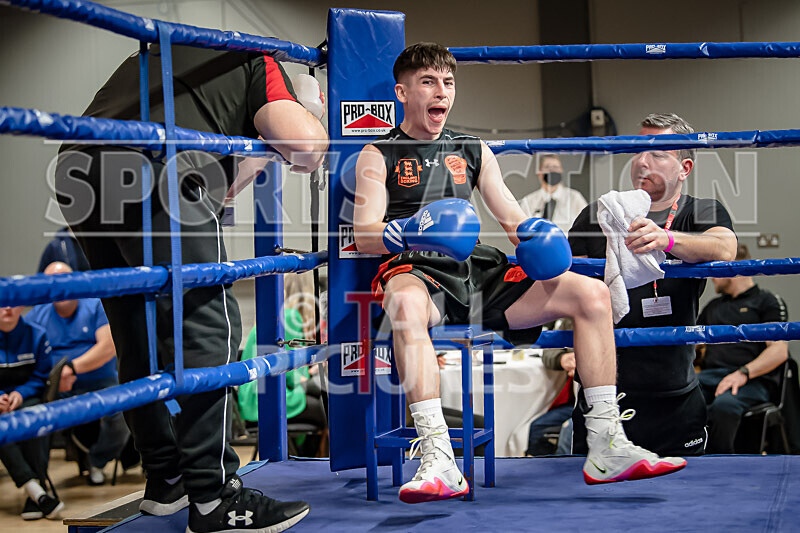 BOUT 9 - Tom Teers v Louis Merryweather-8 - BOUT 9 - Tom Teers v Louis Merryweather