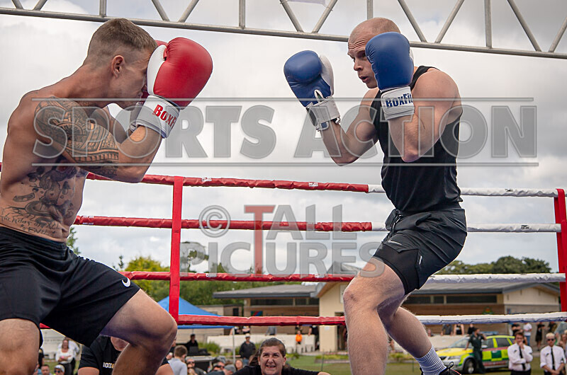 BOUT 6- Jason Danger Mouse Enticott v Martin the Granite Man Savident- - BOUT 6- Jason 'Danger Mouse' Enticott v Martin 'the Granite Man' Savident