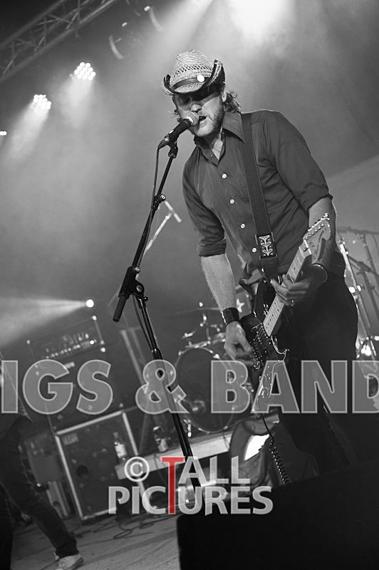 Teaspoonriverneck-170 - TEASPOONRIVERNECK AT IVY CASTLE