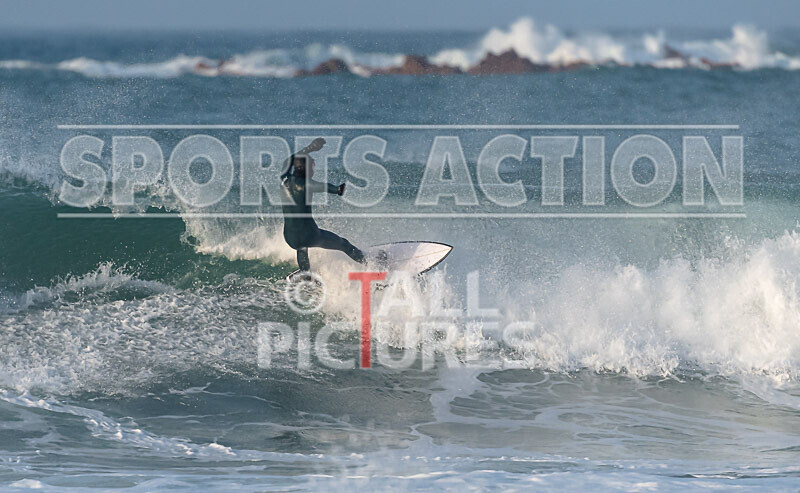Surfing_New Years Eve 2021-144 - NEW YEARS EVE SURFING 2021