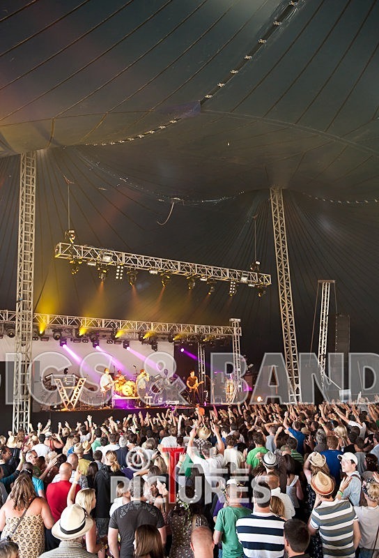 Guernsey Festival Scene-42 - THE GUERNSEY FESTIVAL ATMOSPHERE AND SCENE