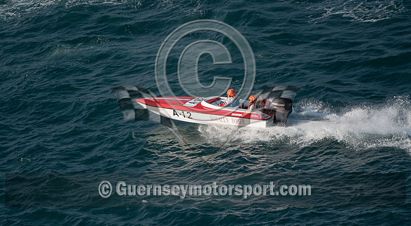 Worlds Powerboats_2014_Race-1-340 - UIM CLASS 3A & 3B WORLD OFFSHORE CHAMPIONSHIP_RACE-1
