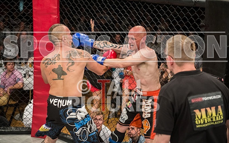 Cage Fighting_2012_Bout 10-15 - BOUT-10